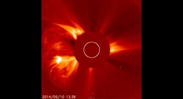 Il Sole spara 3 brillamenti solari classe X in solo poche ore – 10 giugno 2014